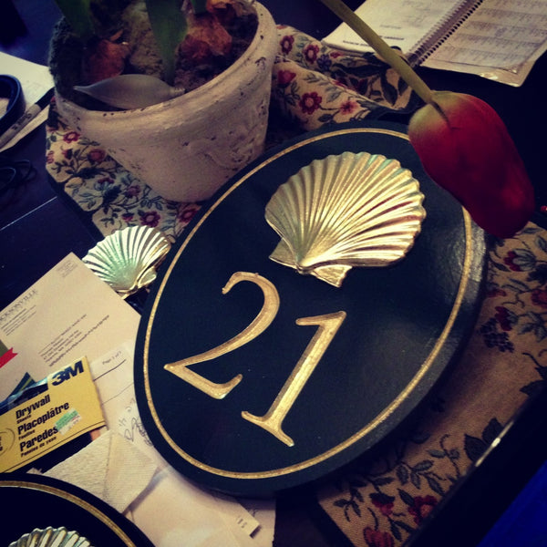 HOUSE NUMBER SIGNS 1-2 NUMBERS/LETTERS WITH 23K GOLD WITH MOTIF